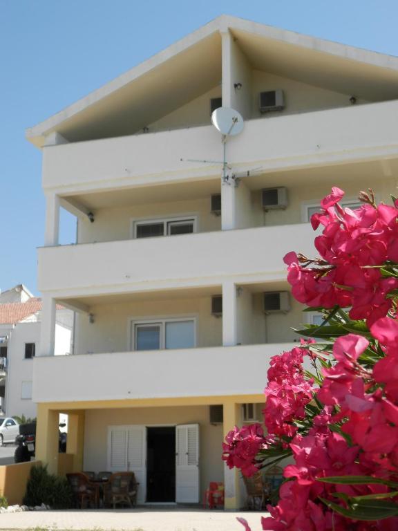 Apartments Nebeska Novalja Exterior photo